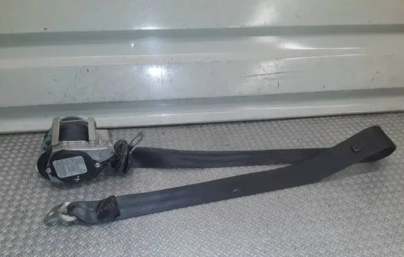 Skoda Octavia Mk2 (1Z) Front seatbelt 1Z0857701C