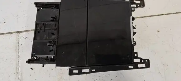 Mercedes-Benz E W212 Glove box central console A2126805750
