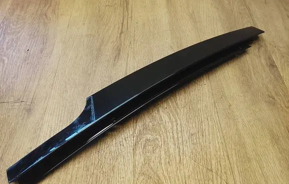 BMW X3 G01 Front door glass trim molding 7410022