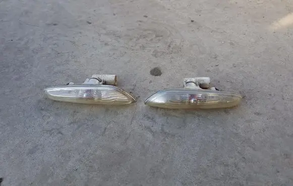 BMW 1 E81 E87 Front fender indicator light 