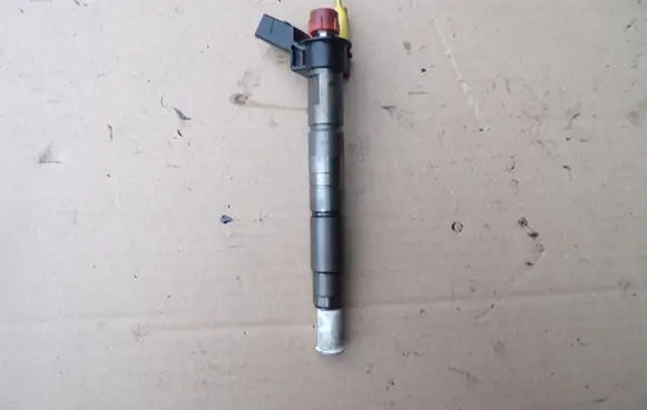 BMW 5 E60 E61 Fuel injector 0986435363