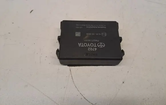 Toyota Auris E180 Parking PDC control unit/module PW62500301