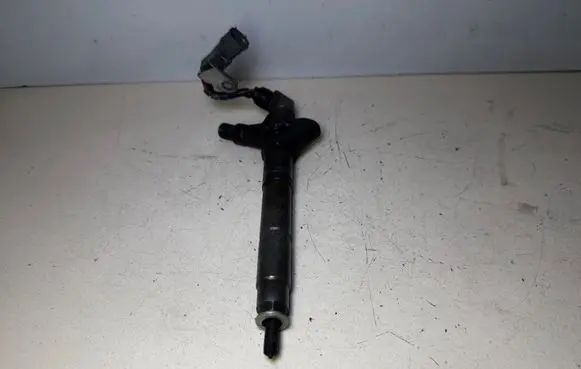 Toyota RAV 4 (XA30) Fuel injector 2367026011