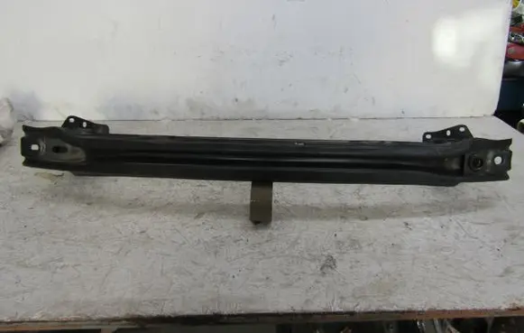 Volkswagen Touran II Rear bumper cross member 5TA807586A