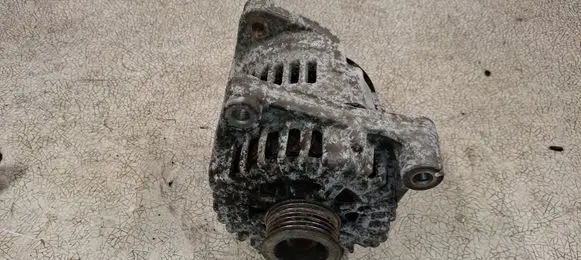 BMW 1 E81 E87 Generator/alternator 7802261