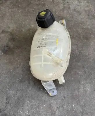 Renault Express Coolant expansion tank/reservoir 217101878R