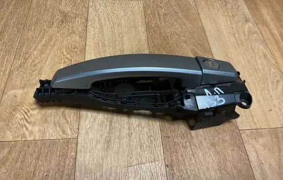 Opel Insignia A Front door exterior handle 13577484