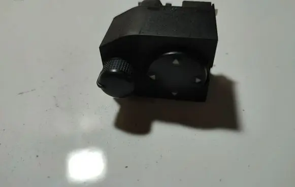 Audi A4 S4 B5 8D Wing mirror switch 8D0959565A