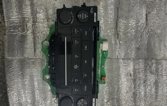 Mazda 6 Radio/GPS head unit trim GP9E66DSX