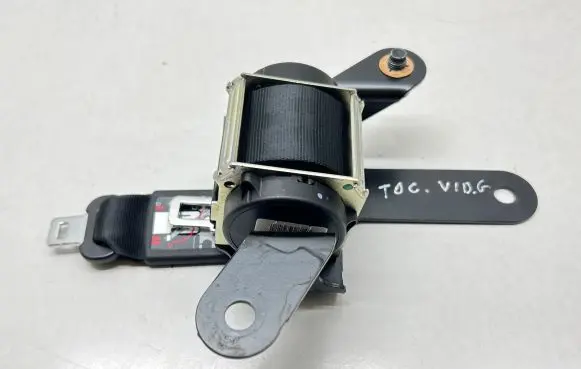 Hyundai Tucson TL Middle seatbelt (rear) 632382100A 0644543 TYPHY003