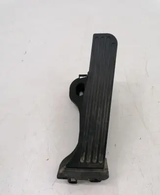 Volkswagen PASSAT B6 Accelerator throttle pedal 1K1721503L