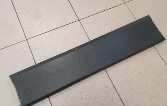 Iveco Daily 3rd gen Rear door trim (molding) 504099536 504099537
