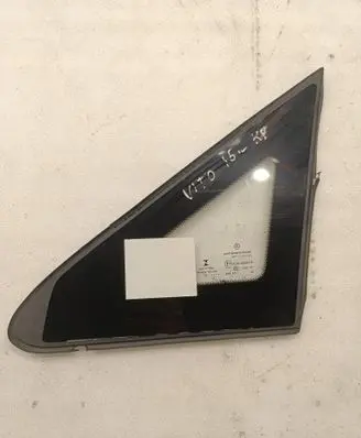 Mercedes-Benz Vito Viano W447 Front triangle window/glass DOT211M73AS2 E000191 43R000016