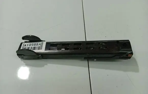 Volkswagen PASSAT B6 Seat belt adjustment rail 0002857