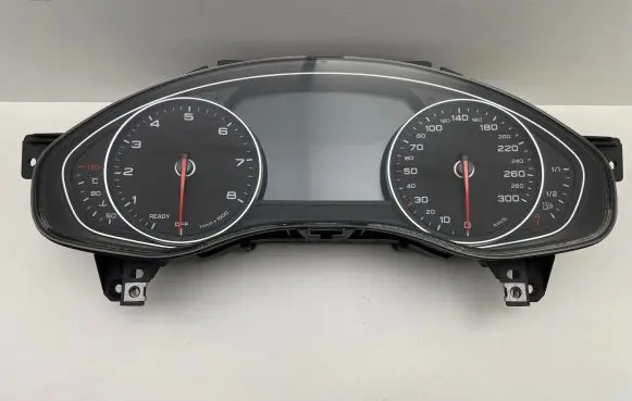 Audi A6 C7 Speedometer (instrument cluster) 4G8920934T