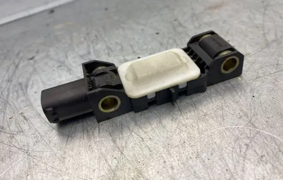 Chrysler 300 - 300C Airbag deployment crash/impact sensor 04671779AC 1535201919
