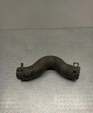 Toyota Avensis T220 Engine coolant pipe/hose