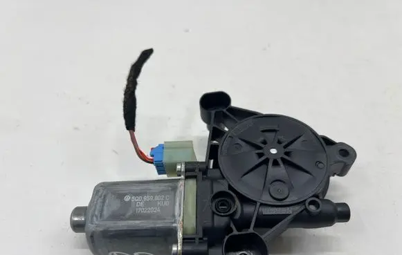 Cupra Leon Front door window regulator motor 5Q0959802C
