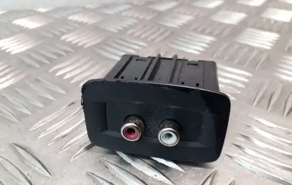Opel Vivaro AUX in-socket connector 280230005R
