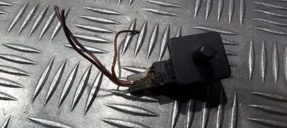 Mercedes-Benz C W202 Front door sensor coupe 2028202110 30010101