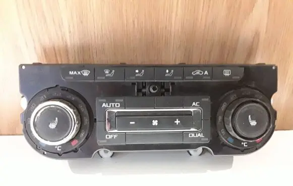 Skoda Octavia Mk2 (1Z) Climate control unit 3T0907044BE