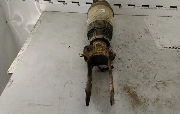 Audi Q7 4L Air suspension front shock absorber 7L8616039A