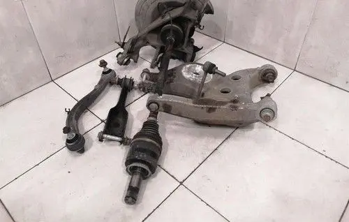 Land Rover Range Rover Sport L494 Rear wheel hub LR043593
