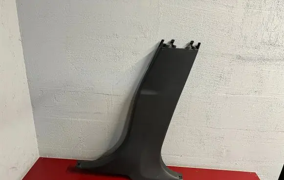 BMW X1 F48 F49 (B) pillar trim (bottom) 7332818 51437332818
