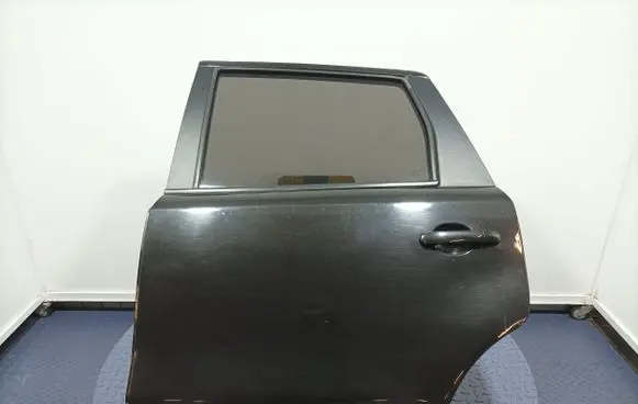 Nissan Note (E11) Rear door