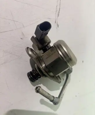 Mercedes-Benz A W176 Fuel injection system set A2700700501 A2780700687