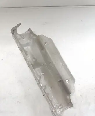 Exhaust heat shield