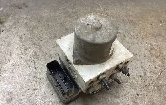 Mini Cooper Countryman R60 ABS Pump 9807822 54085585F 17723704