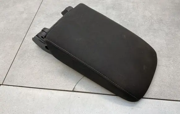 Volkswagen Golf Sportsvan Armrest 