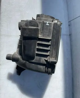 Audi A3 S3 8P Air filter box 1K0129607AL 1K0129601K