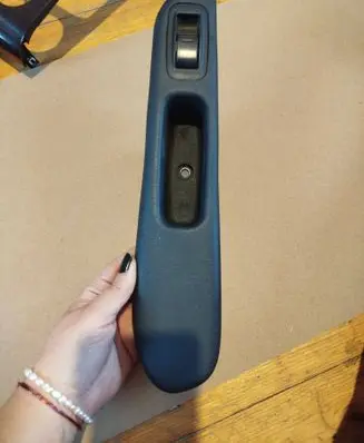 Toyota Avensis T220 Quarter vent window switch 7425105030