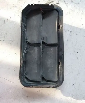 Opel Insignia A Quarter panel pressure vent 