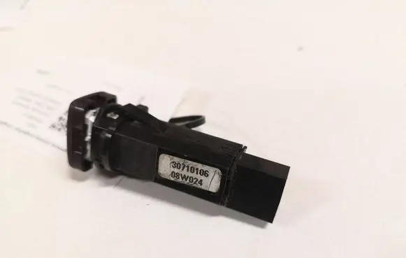 Volvo V70 Hazard light switch 30710106 08W024