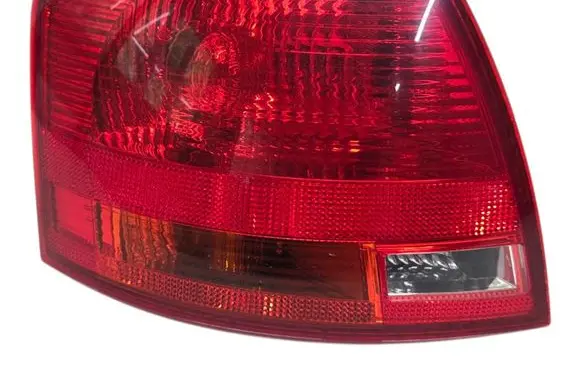 Audi A4 S4 B7 8E 8H Rear/tail lights 8E9945095E ULO748001