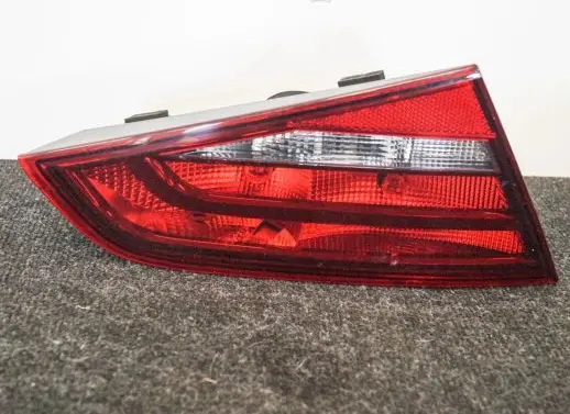 Audi A3 S3 8V Tailgate rear/tail lights 8V4945093