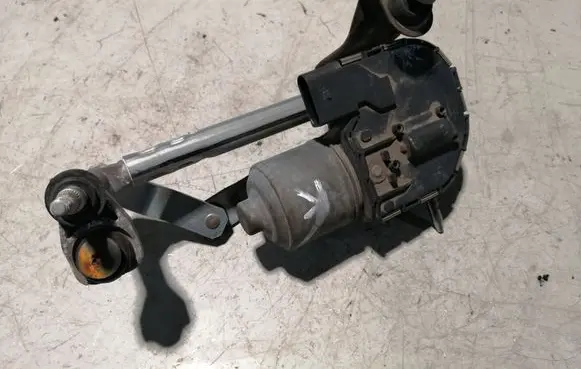 Seat Altea Front wiper linkage and motor 5P0955119A 0390241758