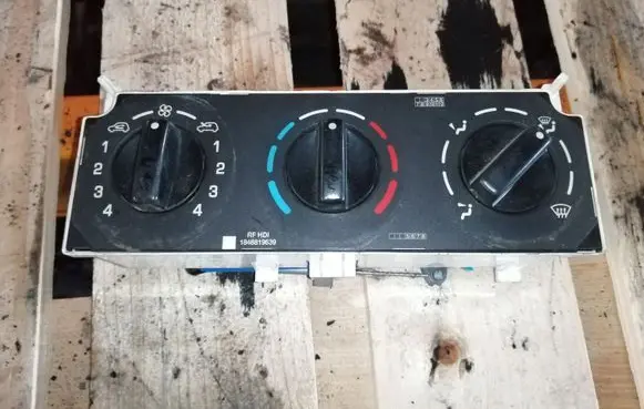 Peugeot Partner Climate control unit 030807D 1848819655