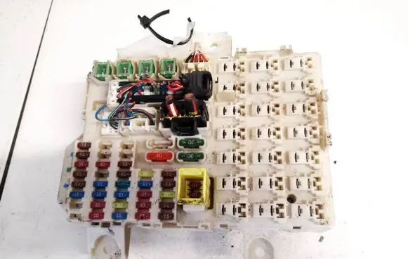 Mitsubishi Colt Fuse box set mn108319 78120-47050