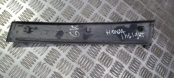 Honda Insight Rear door glass trim molding 72970TM8A010M1