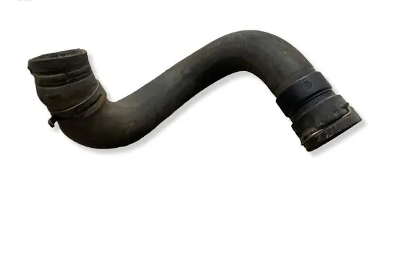 Opel Insignia A Engine coolant pipe/hose 13422453 565453722