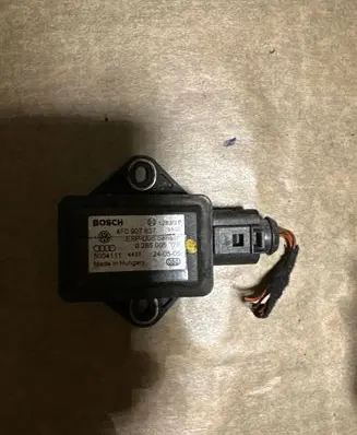 Audi A6 S6 C6 4F ESP acceleration yaw rate sensor 4F0907637