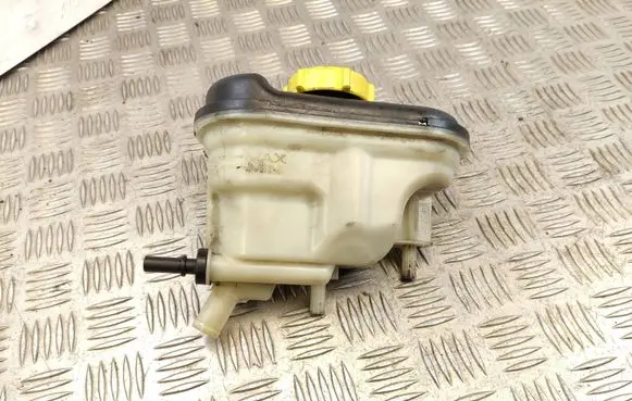 Power steering fluid tank/reservoir