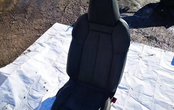 Audi Q4 e-tron Seat set 