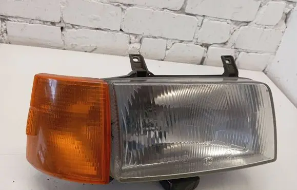Volkswagen Transporter - Caravelle T4 Headlight/headlamp 9GH117357
