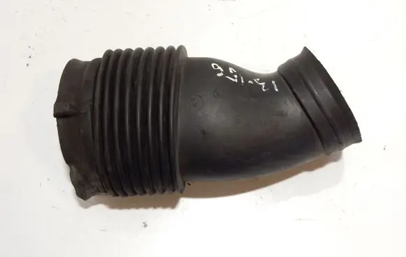Opel Vectra C Air intake duct part 9177104 13156