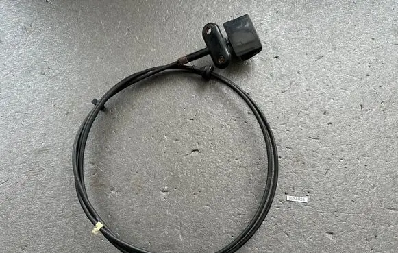 Nissan Patrol Y60 Engine bonnet/hood lock release cable 6562001J00